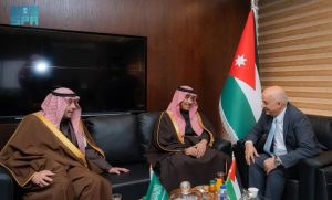 وزير الإعلام يبحث تعزيز التعاون المشترك بين المملكة والأردن
