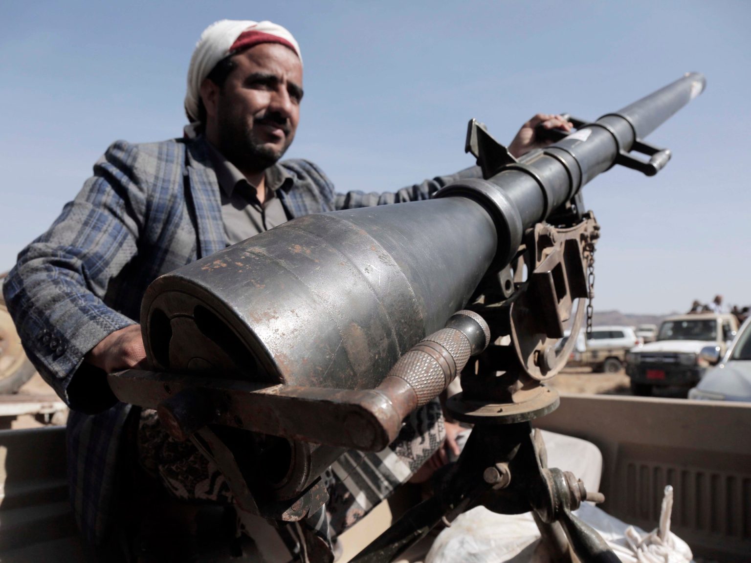 قيادي حوثي للجزيرة نت: قدراتنا المسلحة مخفية ولن يصلها الأميركان