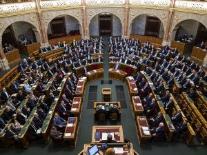 السويد تنضم إلى الناتو وتتخلى عن حيادها العسكري