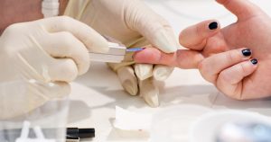 إدارة الغذاء والدواء الأميركية تحذر من استخدام الساعات الذكية لقياس سكر الدم