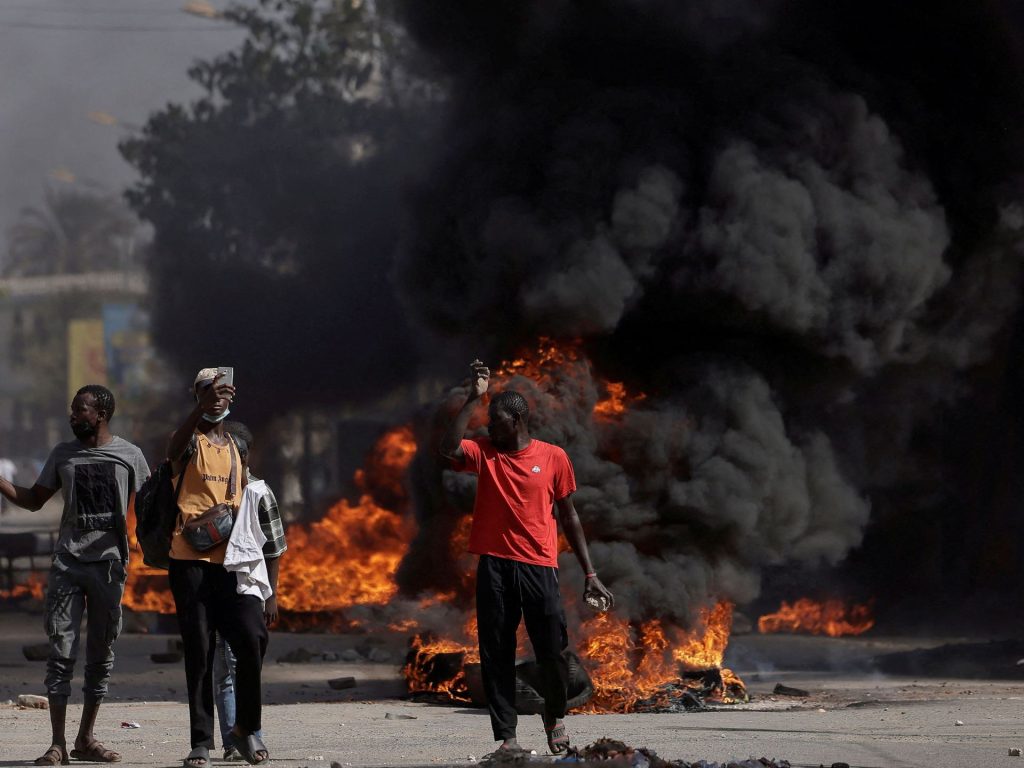 هل تنهي الانتخابات الرئاسية حالة الاضطراب في السنغال؟