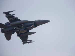 تحطم مقاتلة أميركية في كوريا الجنوبية ونجاة قائدها