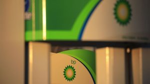 يواجه رجل من تكساس يتنصت على المكالمات الهاتفية لزوجته اتهامات جنائية – والطلاق – بعد مؤامرة تداول من الداخل بقيمة 1.76 مليون دولار