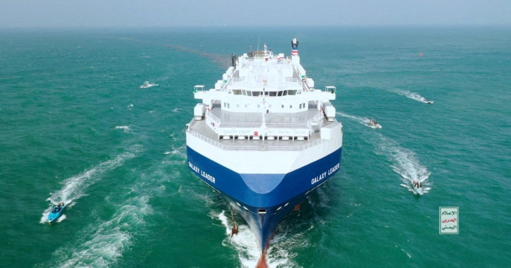 لاراثون الإسبانية: امتلاك الحوثيين للغواصات المسيرة يقلب المعادلة