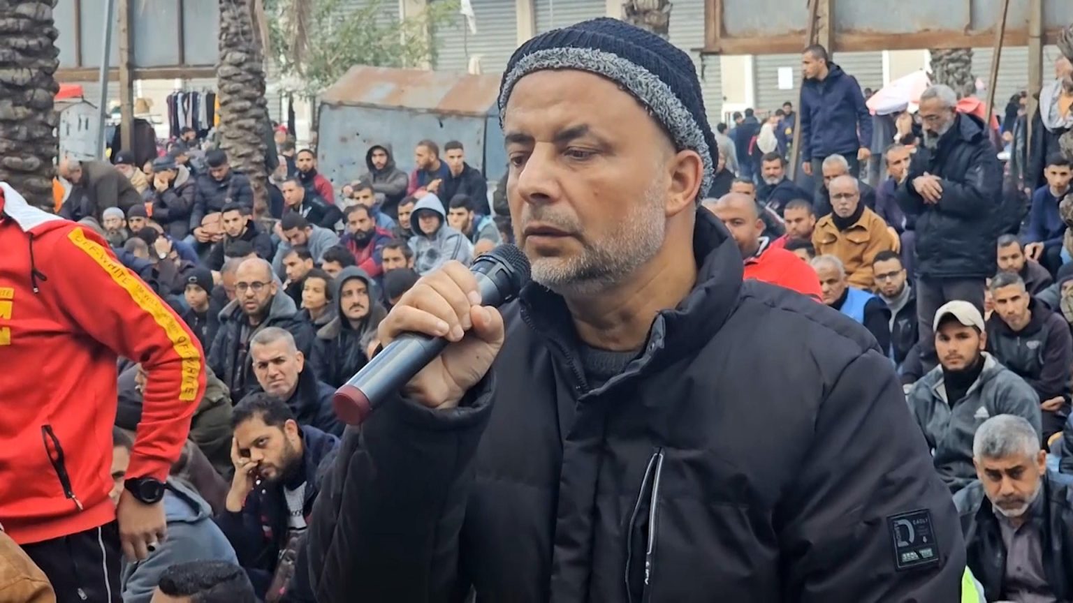 إقامة صلاة الجمعة في جباليا لأول مرة منذ 5 أشهر