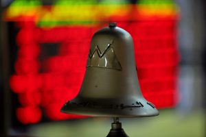 عودة الأموال الساخنة لمصر .. المخاطر والفرص