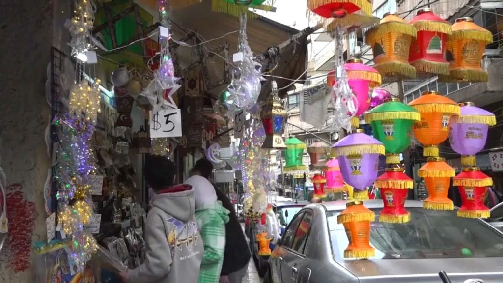 لبنان: الرغبة في الاحتفال بقدوم رمضان تنغصها الحرب على غزة