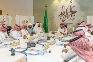 محافظ محايل للإعلاميين: أنتم شركاء النجاح وأمناء الحرف