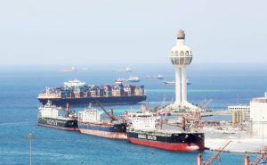 «الموانئ»: 4 شروط لتخزين البضائع الخطرة