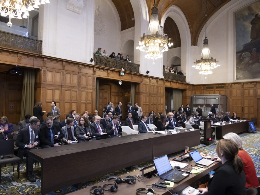 حماس تطالب بآلية تنفيذية دولية لضمان إدخال المساعدات لغزة