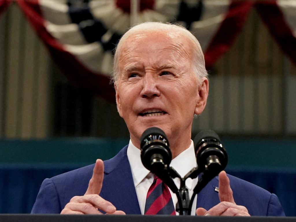 بايدن يعترف بما يكابده الأميركيون العرب من “ألم” بسبب غزة