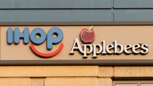 شركة أبل بيز تتقلص. يجوز للشركة الأم فتح مطاعم مشتركة مع IHOP