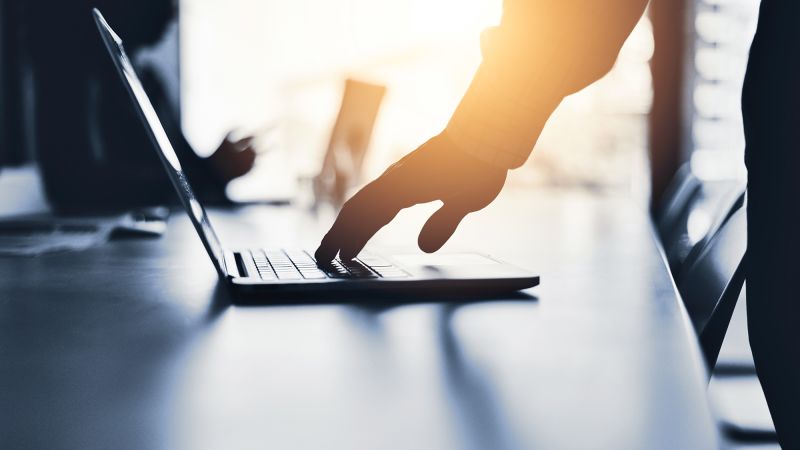 يحذر تقرير بتكليف من وزارة الخارجية من أن الذكاء الاصطناعي قد يشكل تهديدًا “على مستوى الانقراض” للبشر ويجب على الولايات المتحدة التدخل