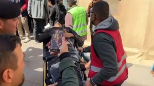 استهداف إسرائيلي جديد لمنتظري المساعدات على دوار الكويت بغزة