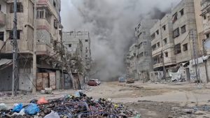 تبعات الحرب على أطفال غزة.. نور تصارع السرطان دون دواء ولا غذاء