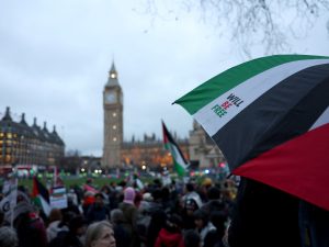 نيويورك تايمز: شظايا الحرب على غزة تصيب سياسيين في بريطانيا