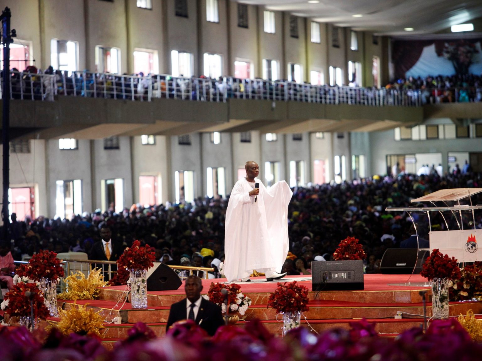 الكنائس الخمسينية بأفريقيا.. نافذة التطبيع السياسي والديني مع إسرائيل