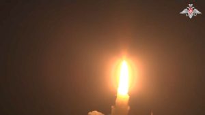 شاهد: روسيا تختبر صاروخًا جديدًا عابرًا للقارات