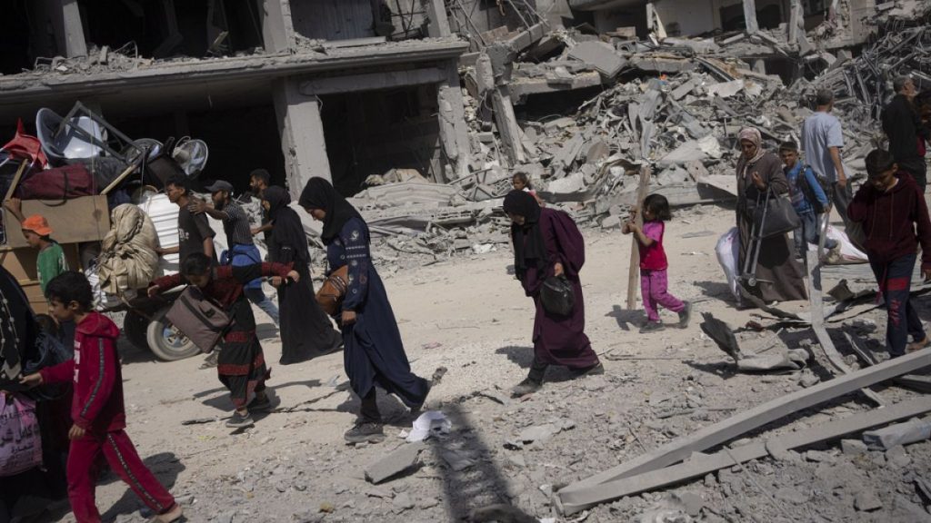 فيديو. القوات الإسرائيلية تخلف الخراب والدمار في خان يونس بعد انسحابها