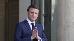 ماكرون يقول إنه لا يشك في استهداف روسيا لأولمبياد باريس 2024