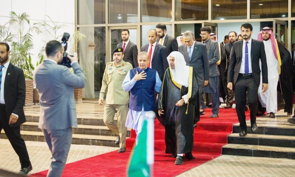 العيسى يشهد ختام مسابقة «صغار الحُفّاظ».. ويضع حجر الأساس لفرع متحف السيرة النبوية