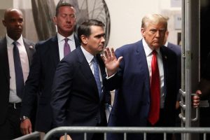 الادعاء يتهم ترمب بانتهاك حظر النشر في قضية «المال الخفي»