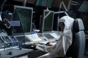 المراقبون الجويون: أعين يقظة لضمان سلامة المسافرين