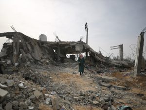 ارتفاع حصيلة الشهداء بغزة وغارات إسرائيلية على رفح وخان يونس