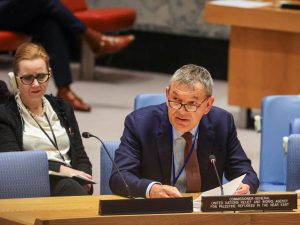 مفوض الأونروا: موظفونا الذين اعتقلتهم إسرائيل تحدثوا عن فظائع عاشوها