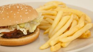 الدهون المتحولة ترفع مستوى الكوليسترول الضار