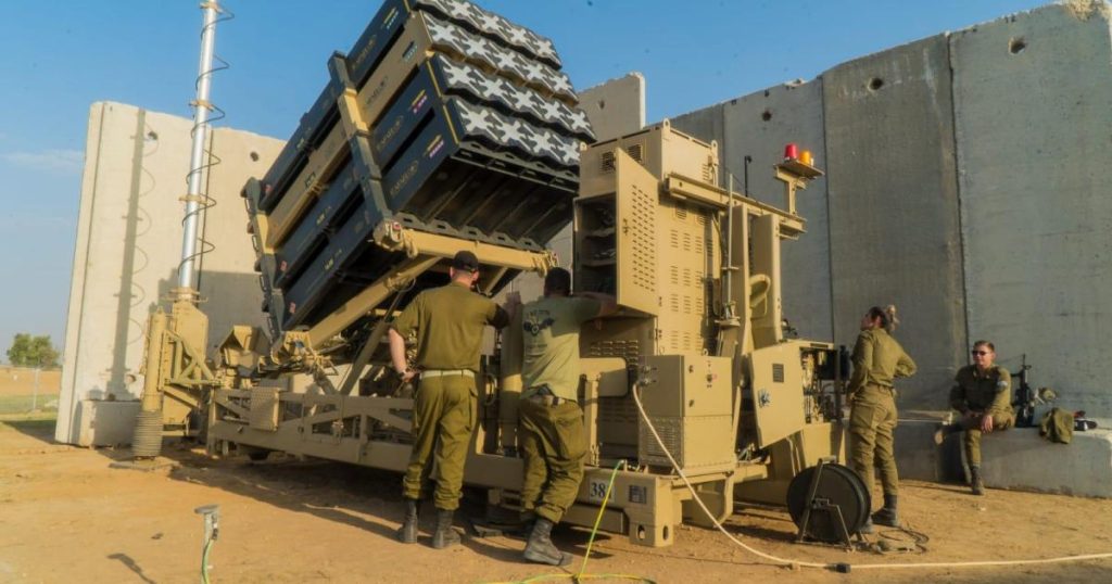 بينها القبة الحديدية ومقلاع داود.. ما منظومات الدفاع الإسرائيلية؟