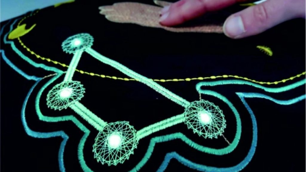 “منسوجات ذكية” توفر شعورا بالقرب الجسدي بين المرضى وذويهم