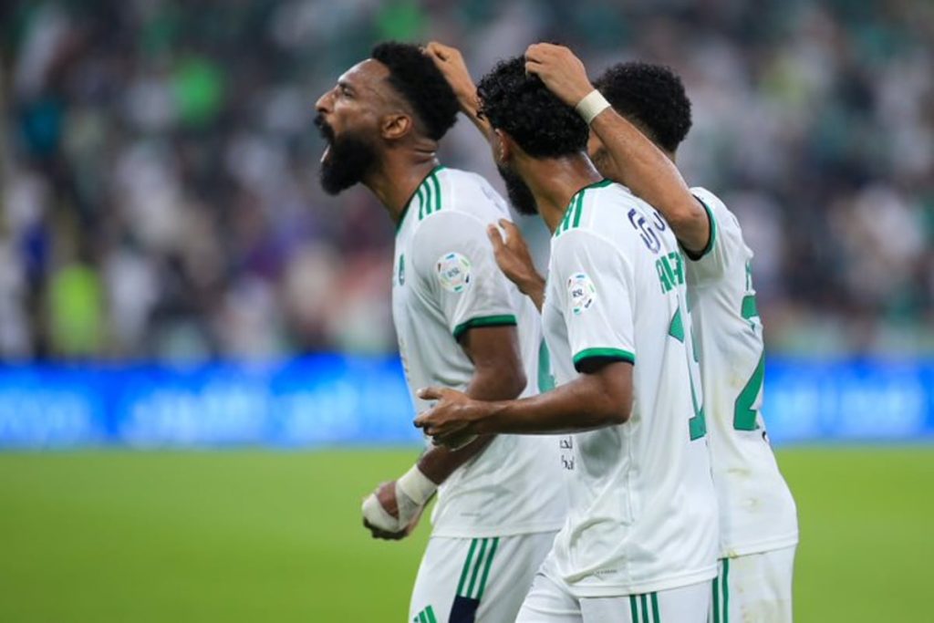 الأهلي يحسم ديربي جدة بهدف في شباك الاتحاد