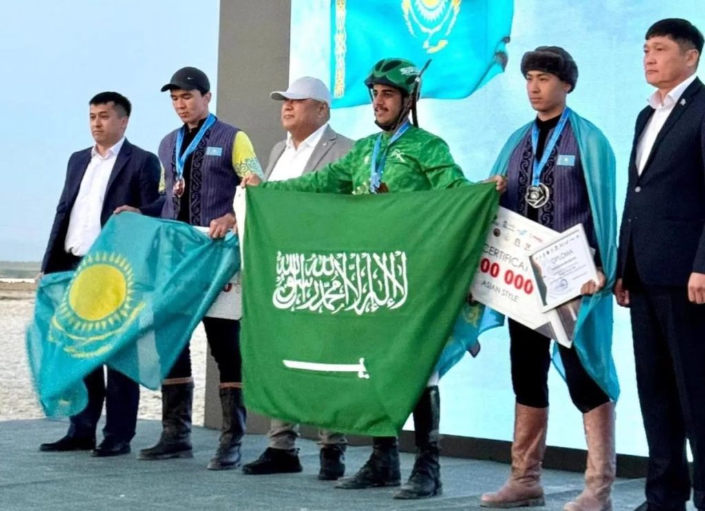 فارسا المملكة بدر وهشام التميمي يحققان الميدالية الذهبية في بطولة آسيا للرماية من على ظهر الخيل