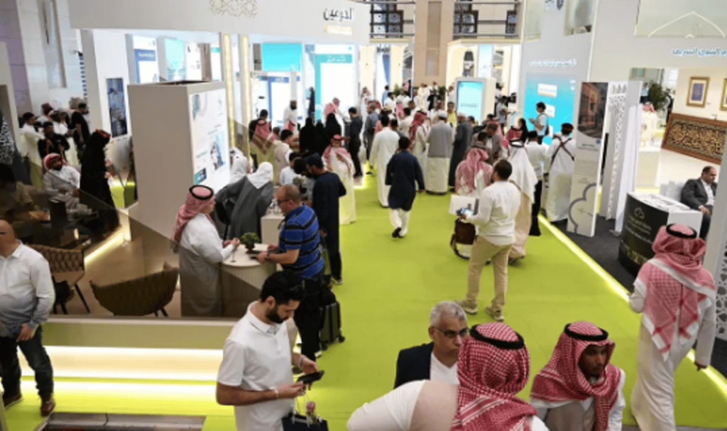 اختتام أعمال "منتدى العمرة والزيارة" بالمدينة المنورة