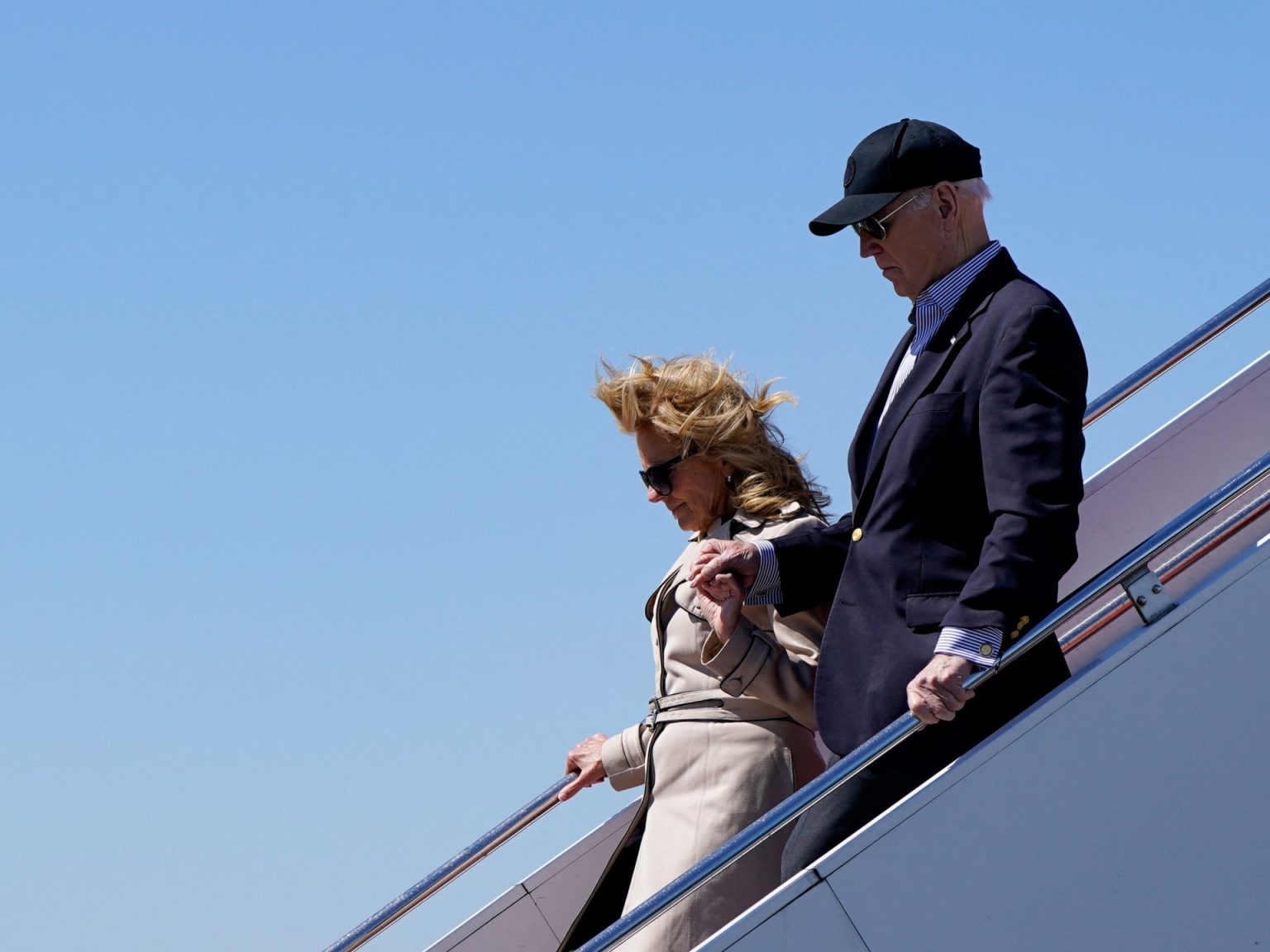 “أوقفها يا جو”.. نيويورك تايمز: زوجة بايدن تحثه على إنهاء الحرب على غزة