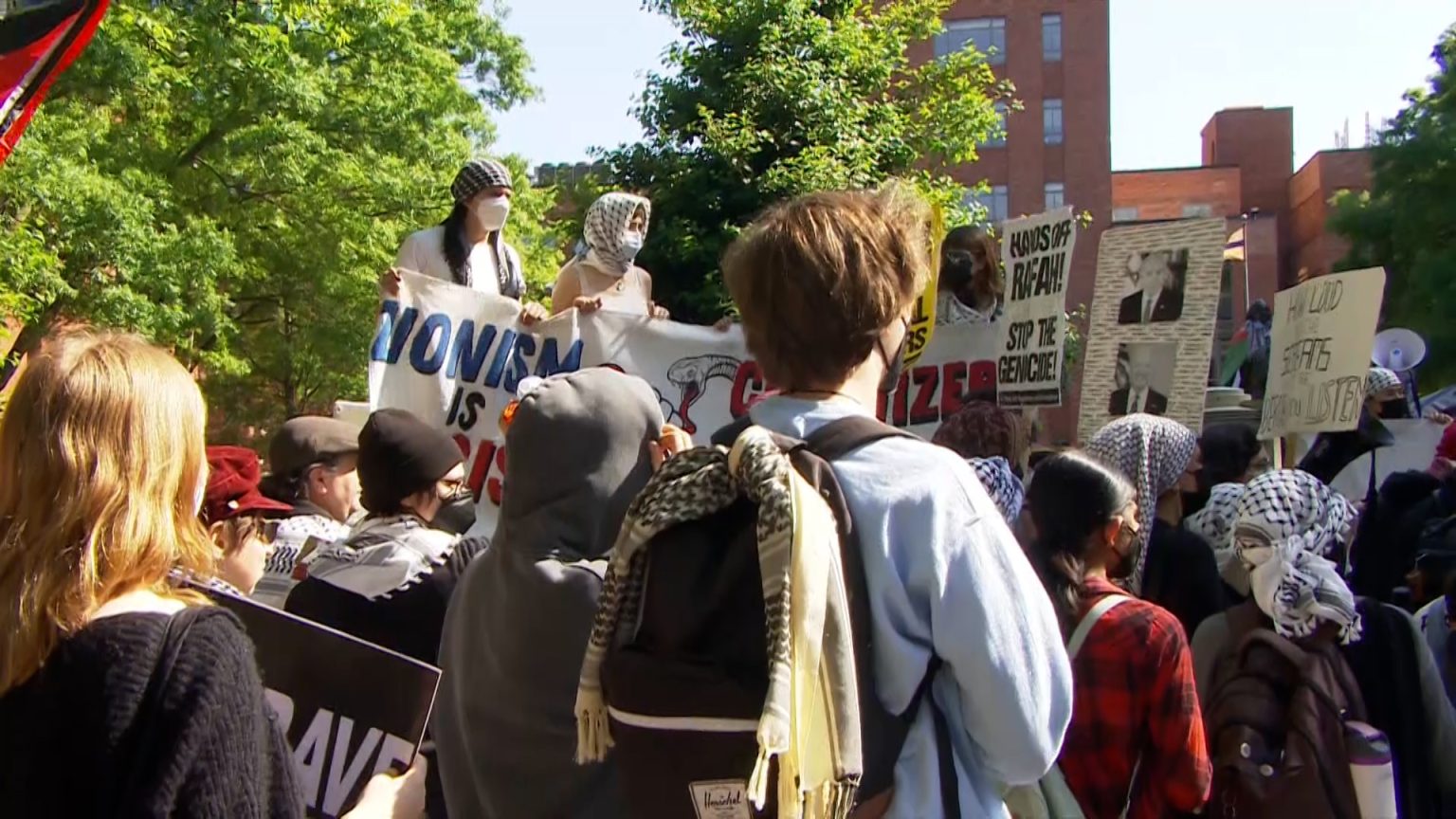 جامعات تنتفض نصرة لغزة.. ما الذي حرك الغضب بقلاع المعرفة الأميركية؟