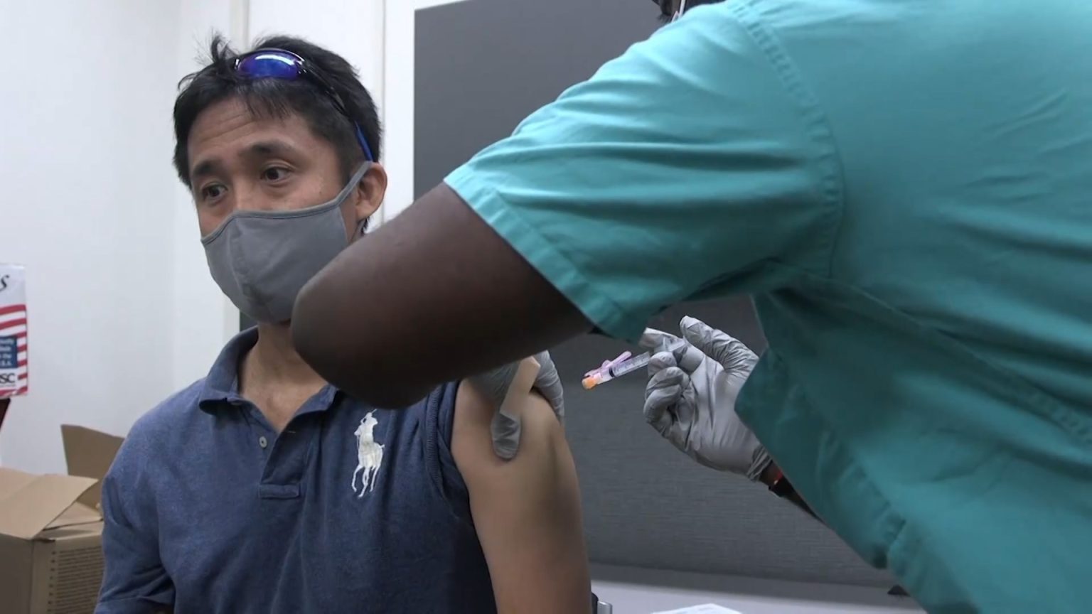 اعتراف أسترازينيكا بأن لقاحها المضاد لفيروس كورونا قد يسبب آثارا جانبية خطيرة.. ما القصة؟