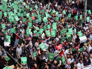 “عيدنا بانتصار المقاومة”.. مسيرة جديدة في عمّان دعما لغزة