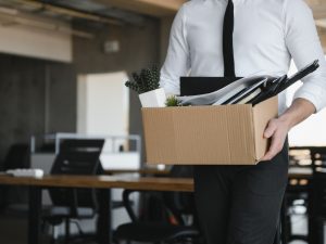 باحثون يابانيون يبتكرون أداة ذكاء اصطناعي تتنبأ بموعد استقالة الموظفين