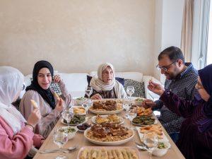 نصائح لعيد خالٍ من الاضطرابات الهضمية