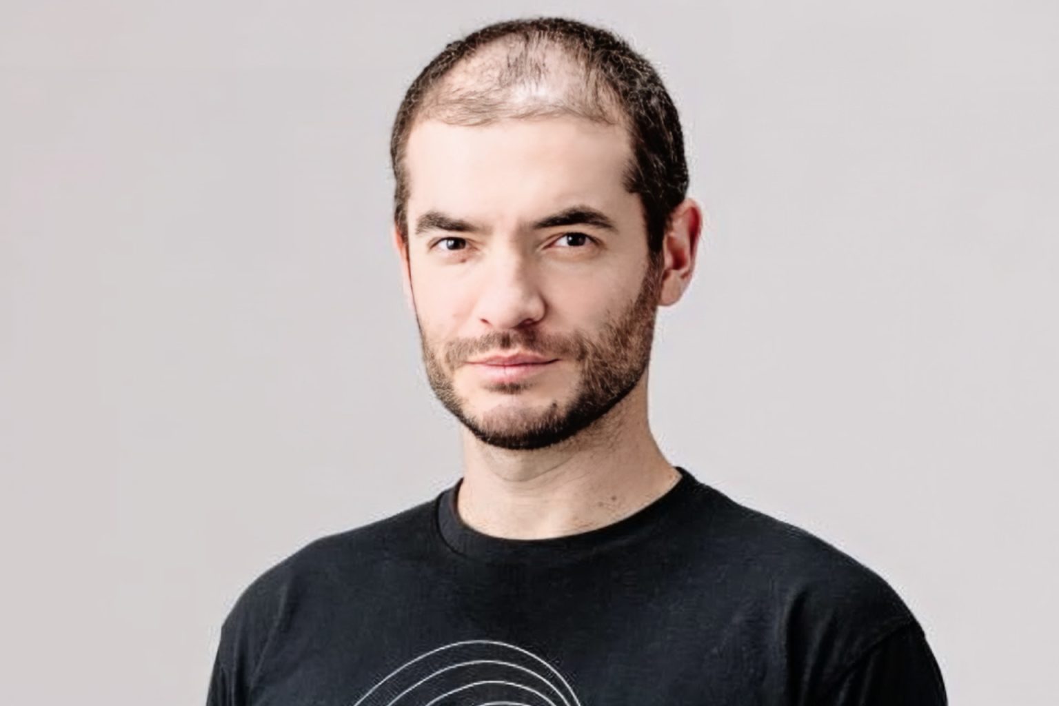 إيليا سوتسكيفر كبير العلماء في “أوبن إيه آي” يعلن تركه مجلس إدارة الشركة