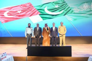 اللجنة الثلاثية «السعودية – التركية – الباكستانية» تناقش التعاون الدفاعي وتوطين التقنية