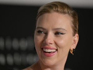 سكارليت جوهانسون تتهم “أوبن إيه آي” بنسخ صوتها والشركة توضح التشابه