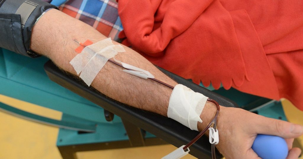 تحقيق يتهم سلطات بريطانيا بالتستر عن فضيحة دم ملوث أودت بنحو 3000 شخص