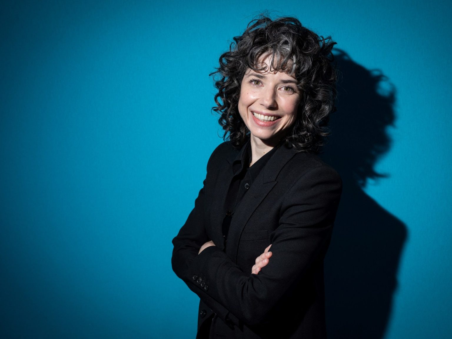 رئيسة منصة “سيغنال”: الذكاء الاصطناعي يستغله الأثرياء ويُختبر علينا