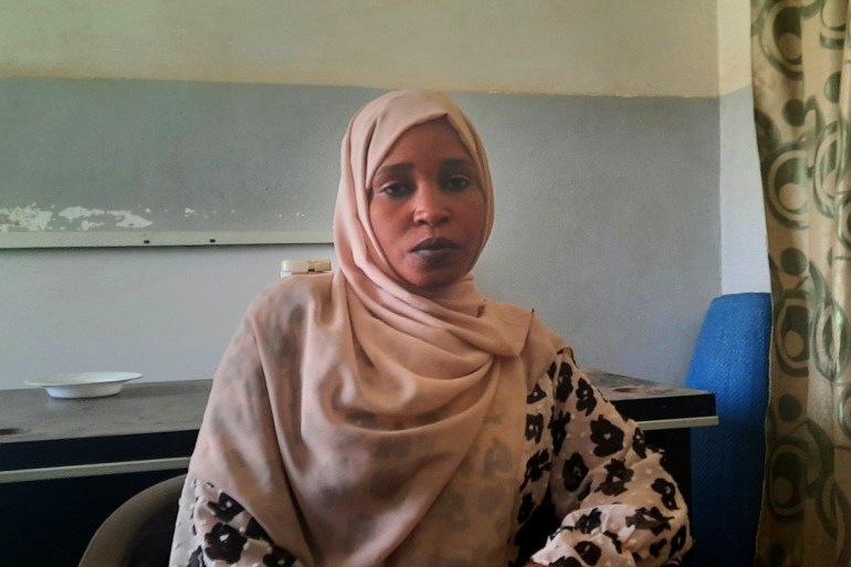 طبيبة عزيزة حسين هاشم ممثلة الطاقم الطبي المتطوع بمستشفي الاطفال الجديد