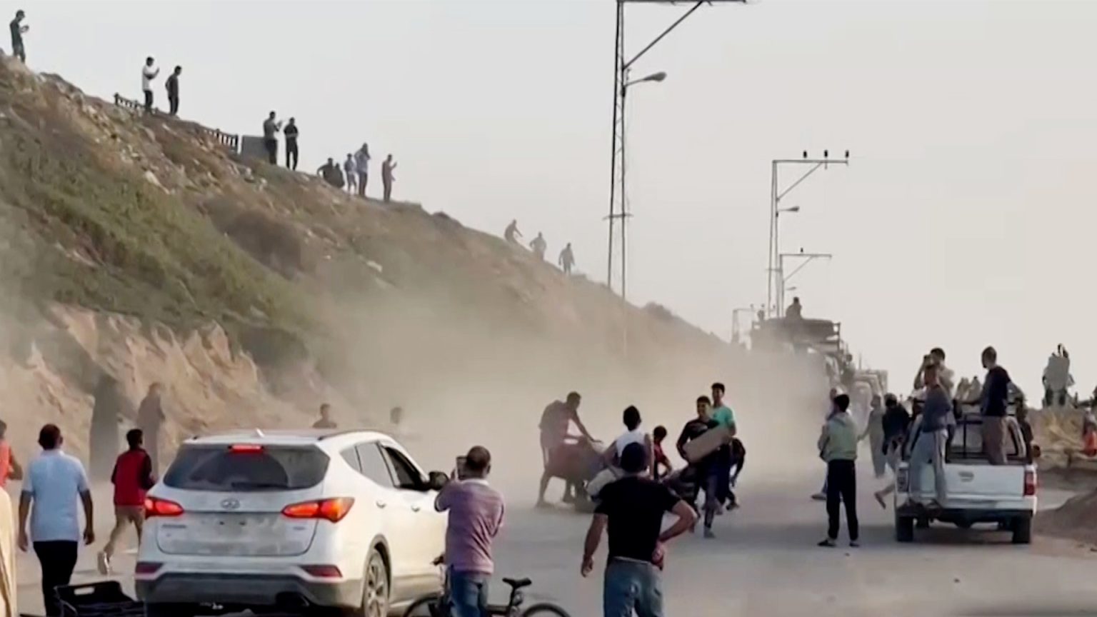 إذاعة الجيش الإسرائيلي: إصابة جنديين أميركيين بالرصيف العائم قبالة غزة