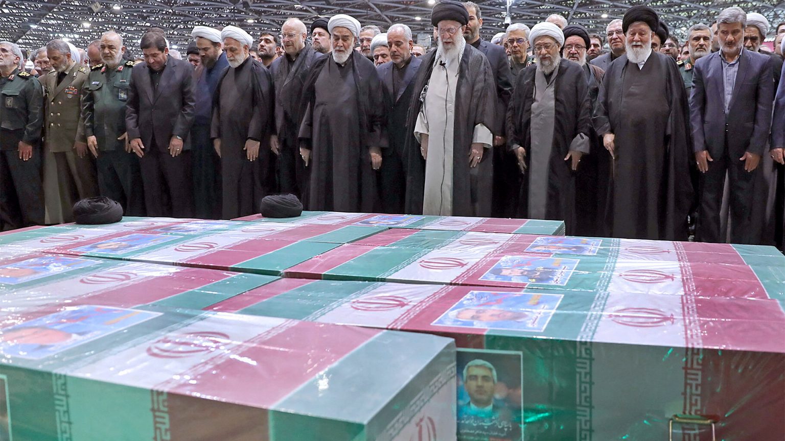 إيران تكشف تفاصيل جديدة عن تحطم مروحية رئيسي