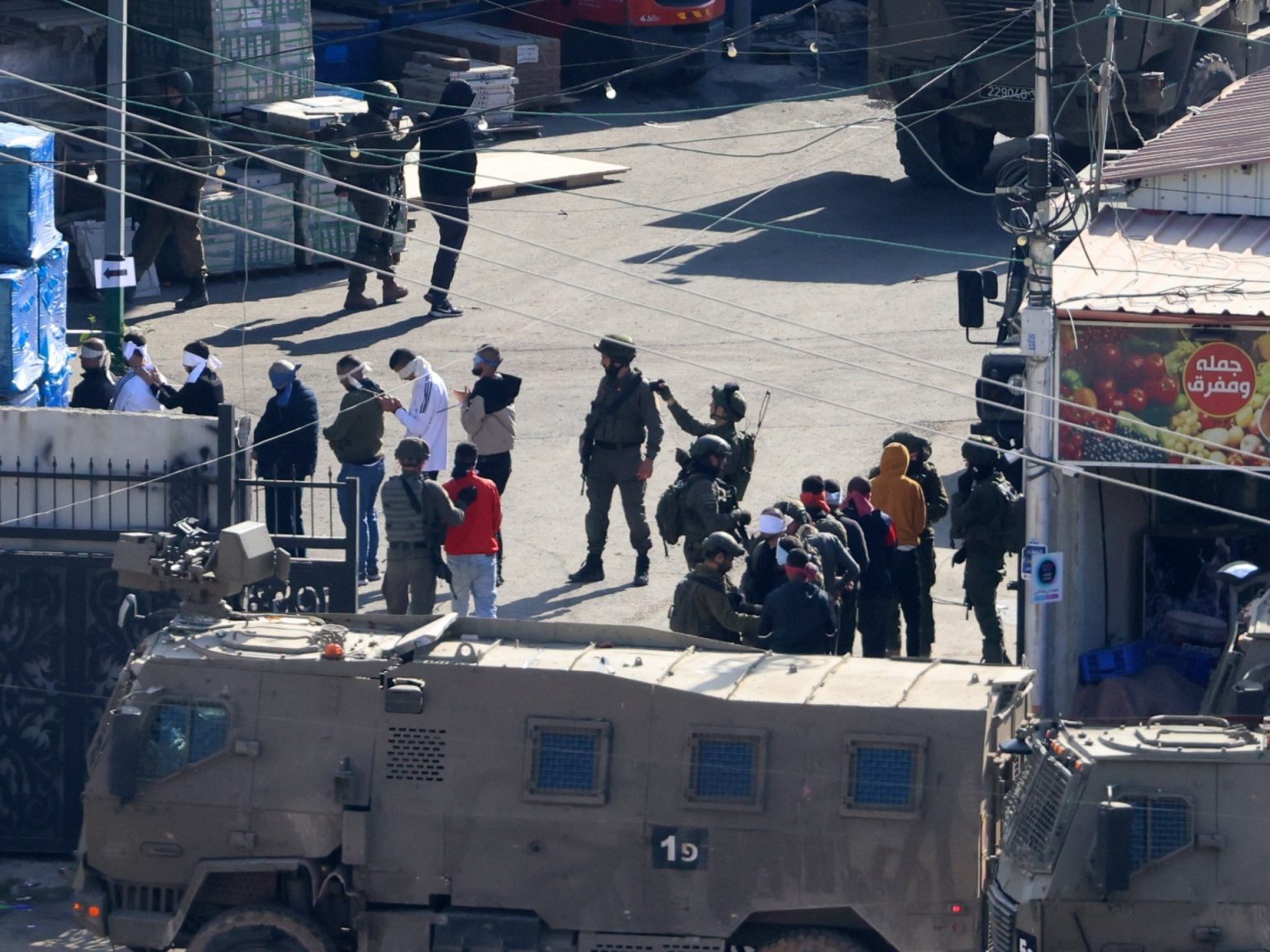 الأعلى منذ بداية العام.. جيش الاحتلال يعتقل 60 فلسطينيا بالضفة